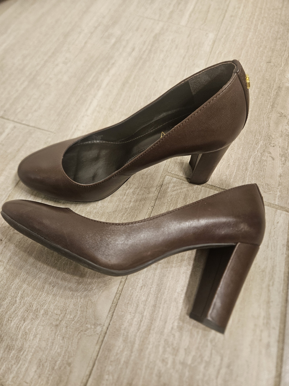 Ralph Lauren Brown Leather Pumps